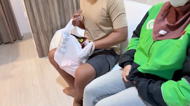 drama ojol cantik anterin pesanan ke hotel